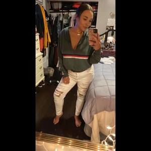 Meet your Posher, Idalis